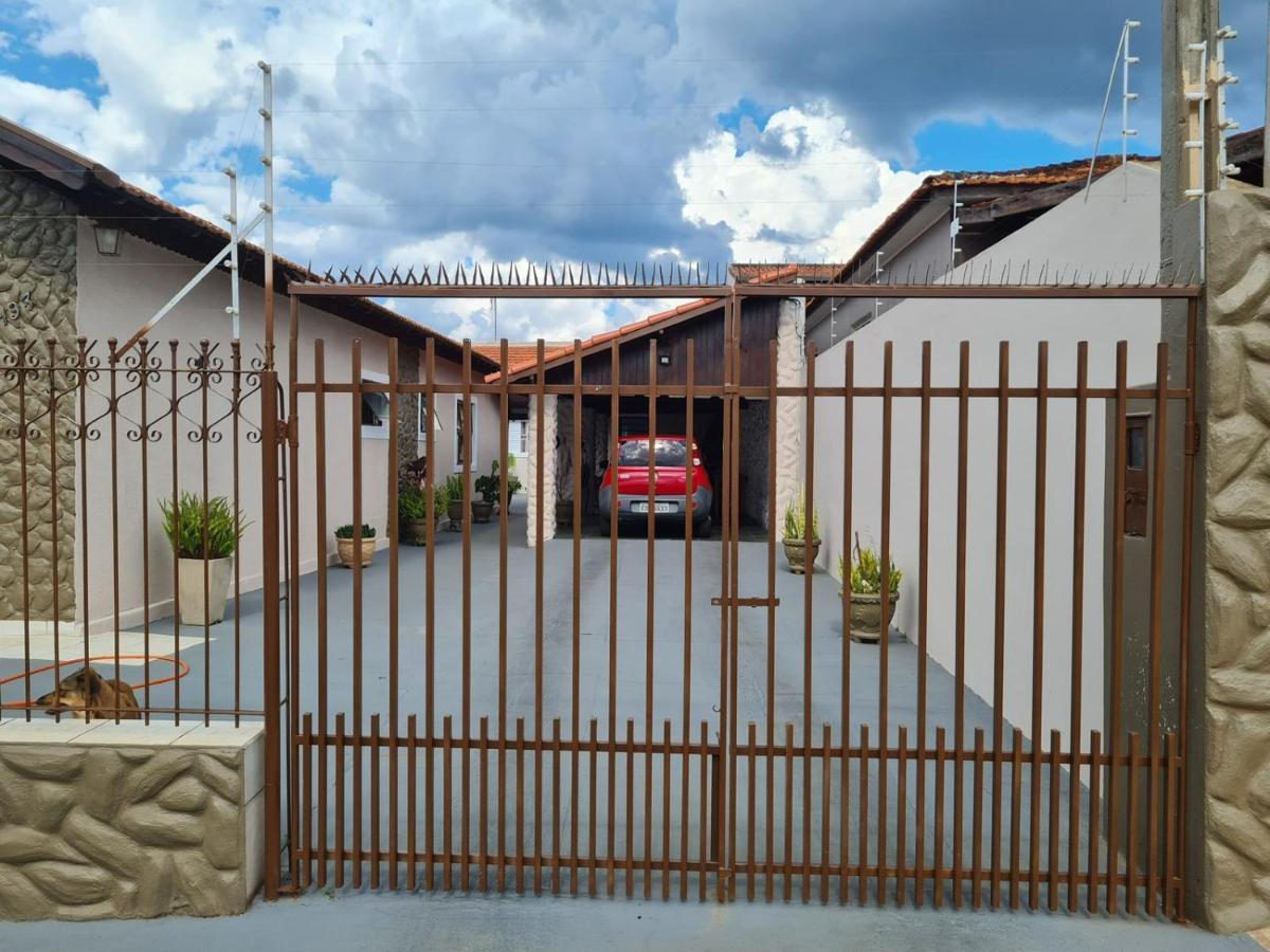 Casa Com Quarto E Suite São Miguel Arcanjo Exteriér fotografie
